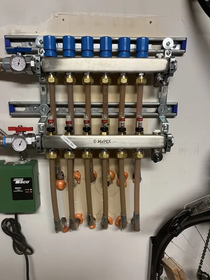 Plumber performing Leak Detection at a residential property in Pico Rivera